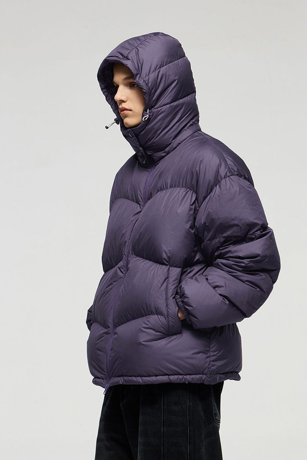 Lightweight Portable Puffer Down Jacket with 90% Down Fill and Solid Color Hooded Loose Fit