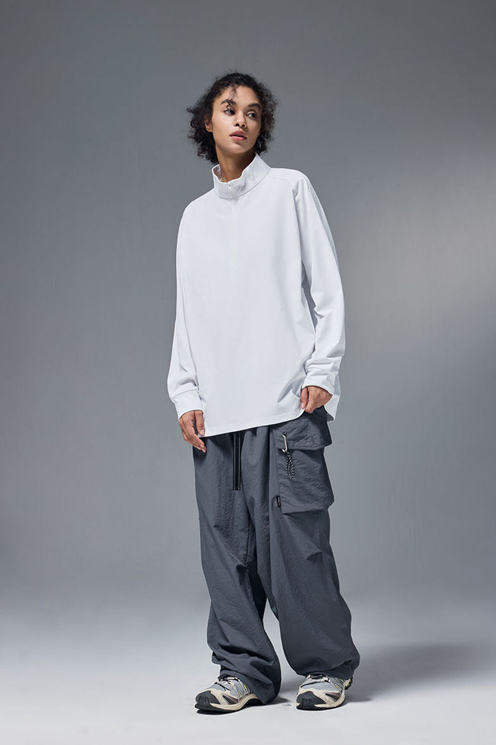 Quick-Dry Solid Color Long Sleeve T-Shirt with Half-Zip Stand Collar for Outdoor Cycling and Sports