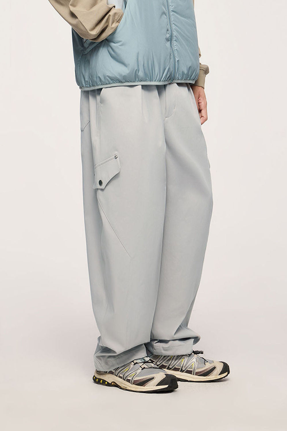 Rivet Faux Pocket Elastic Utility Pants with Wrinkle-Resistant Wide-Leg Design
