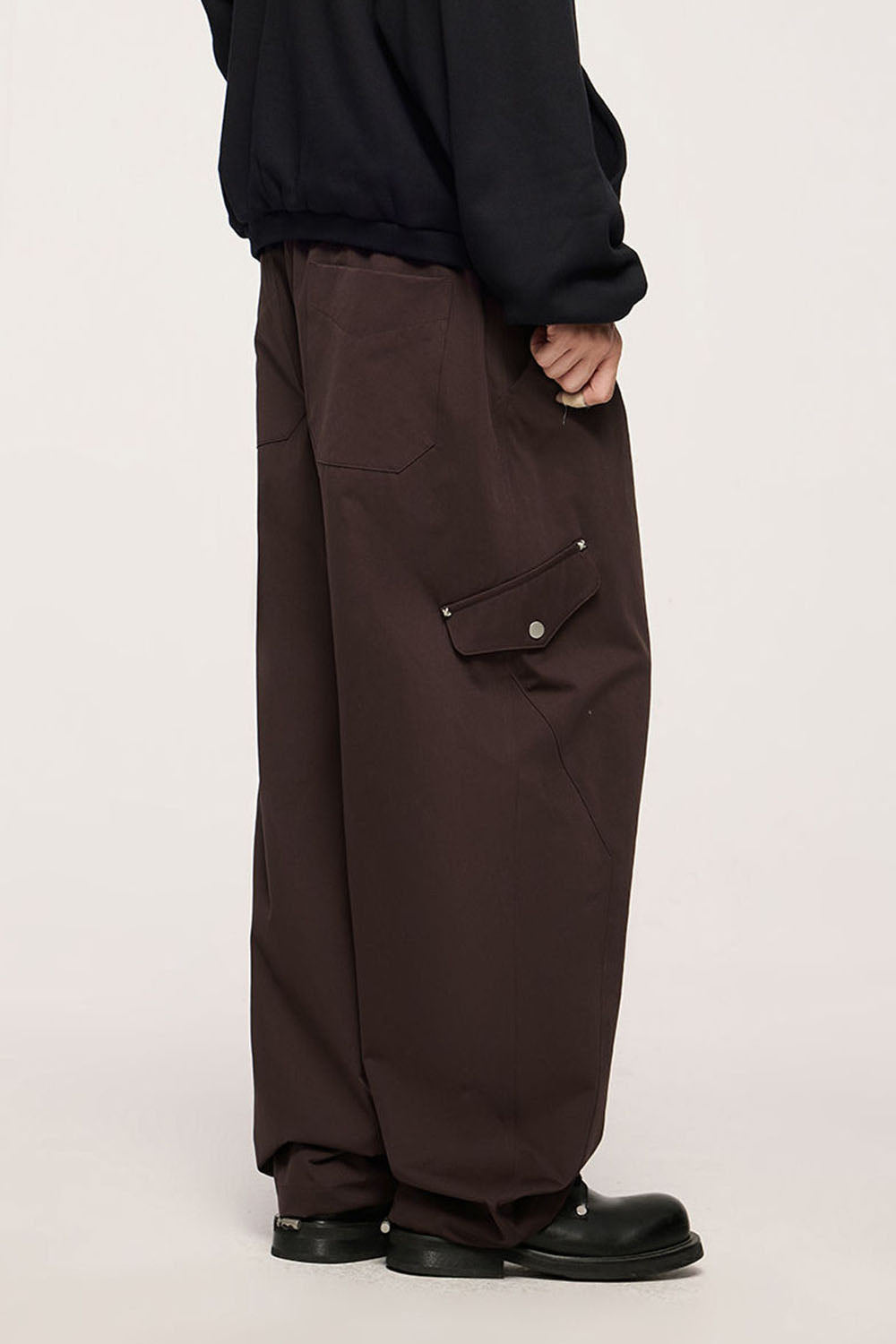 Rivet Faux Pocket Elastic Utility Pants with Wrinkle-Resistant Wide-Leg Design