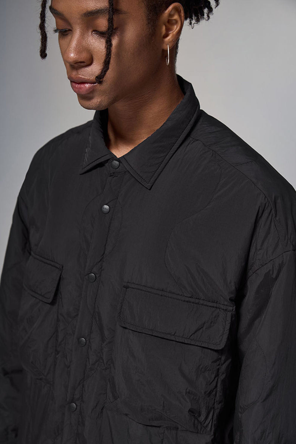 Water-Resistant Gourd Pattern Quilted Down Jacket with 90% Down Fill and Fold-Over Collar