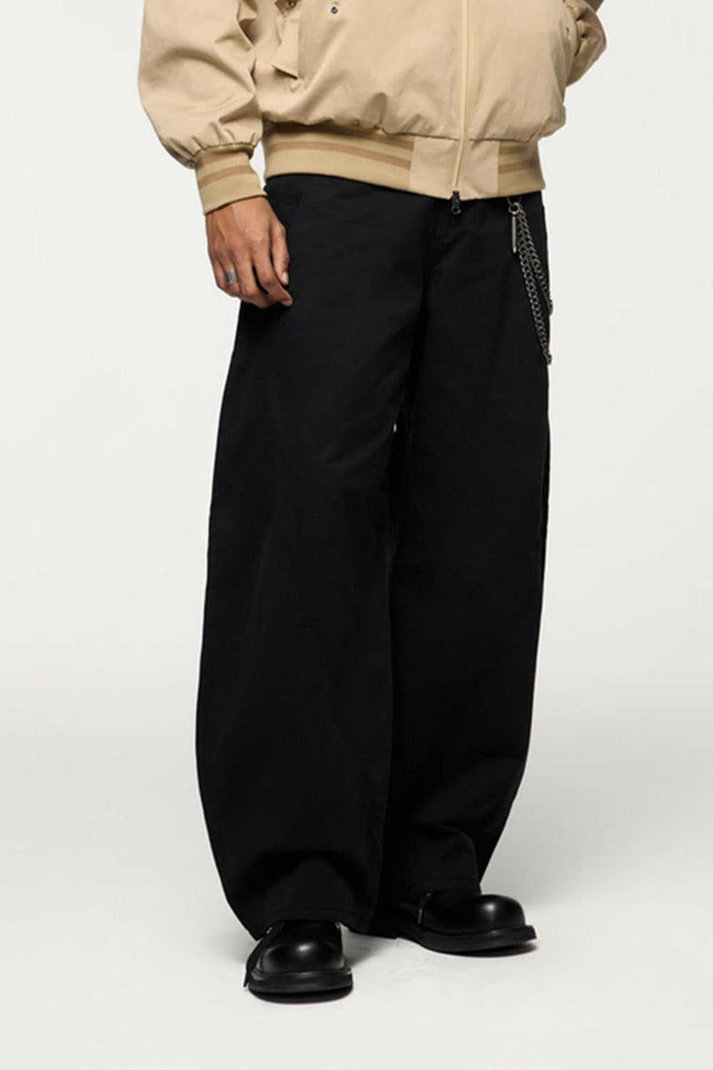 Curved Blade Cotton Utility Pants: Vintage Style Loose Casual Trousers
