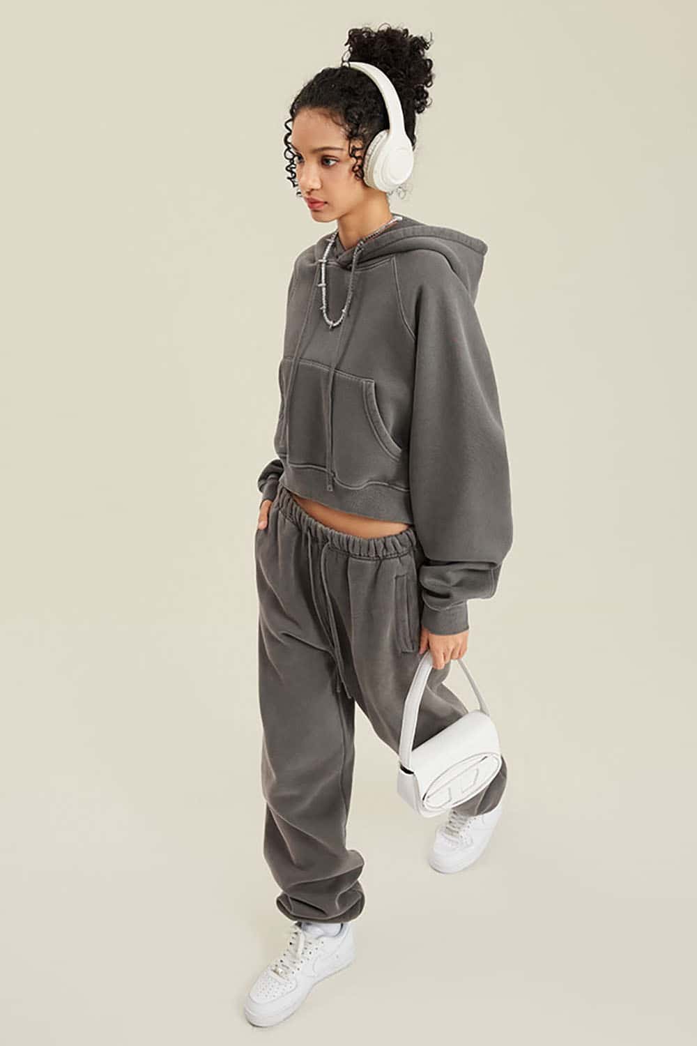 Vintage Washed Fleece-Lined Cropped Hoodie with Drop Shoulder Design