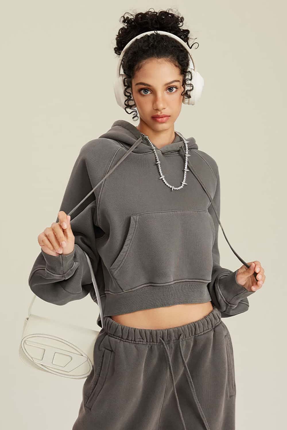 Vintage Washed Fleece-Lined Cropped Hoodie with Drop Shoulder Design