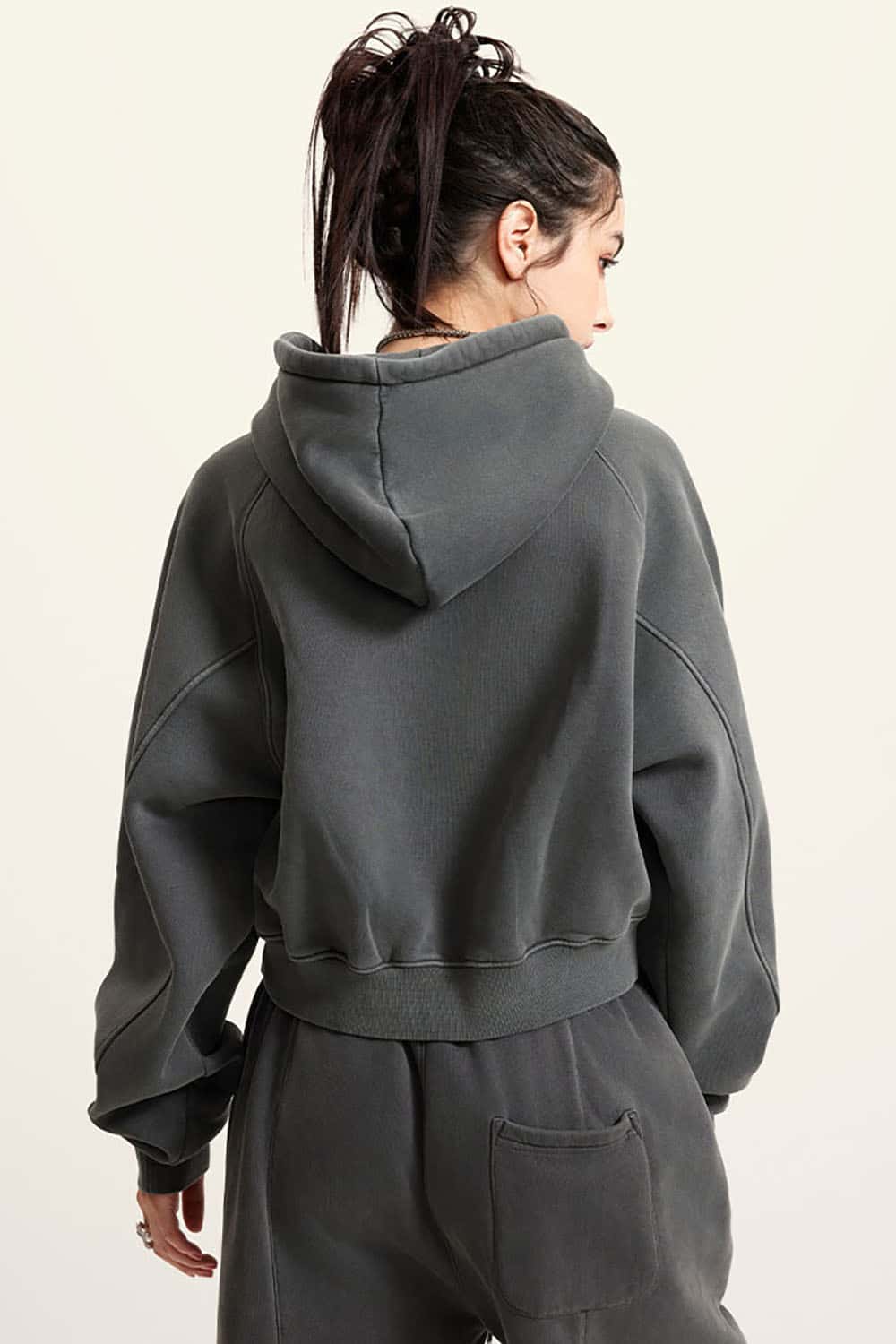 Vintage Washed Fleece-Lined Cropped Hoodie with Drop Shoulder Design