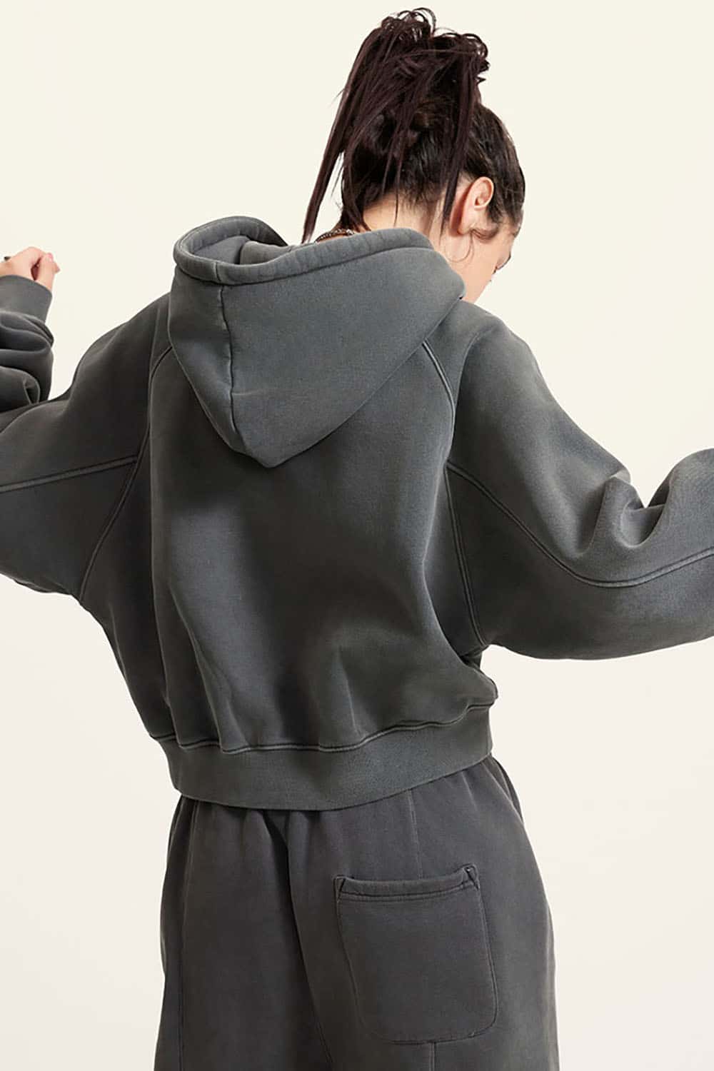 Vintage Washed Fleece-Lined Cropped Hoodie with Drop Shoulder Design