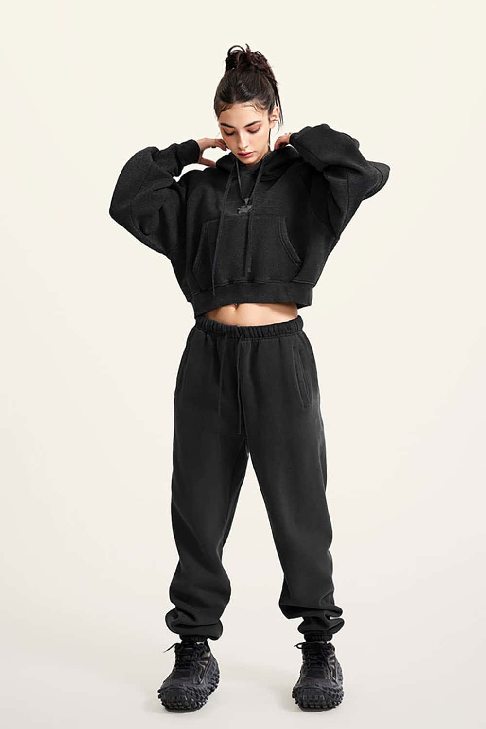 Vintage Washed Fleece-Lined Cropped Hoodie with Drop Shoulder Design