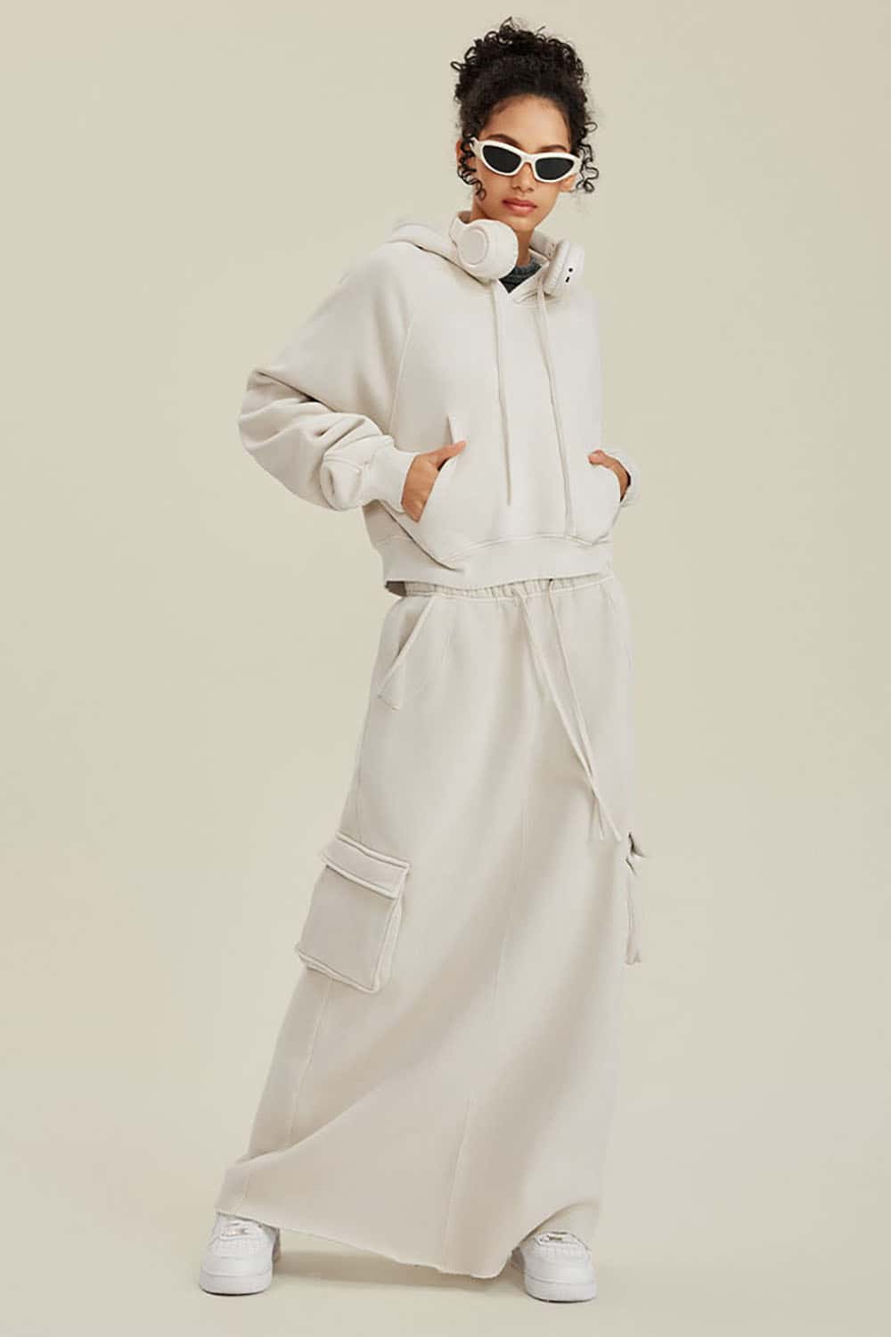 Vintage Washed Fleece-Lined Cropped Hoodie with Drop Shoulder Design