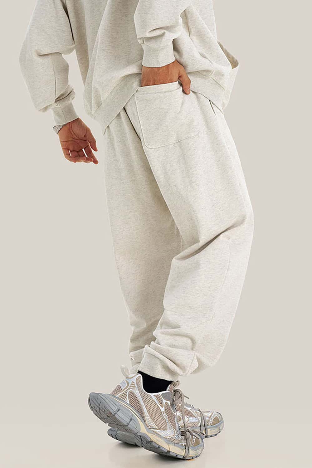 Loose Fit Elastic Cuff Casual Sport Joggers in Solid Color