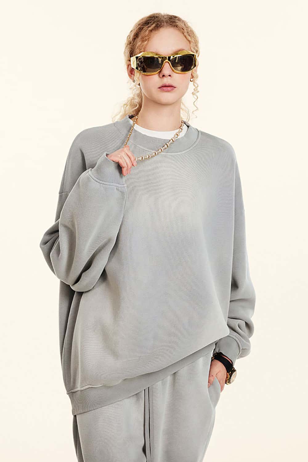 Vintage Hiphop Gradient Fleece Sweatshirt with Loose Crew Neck