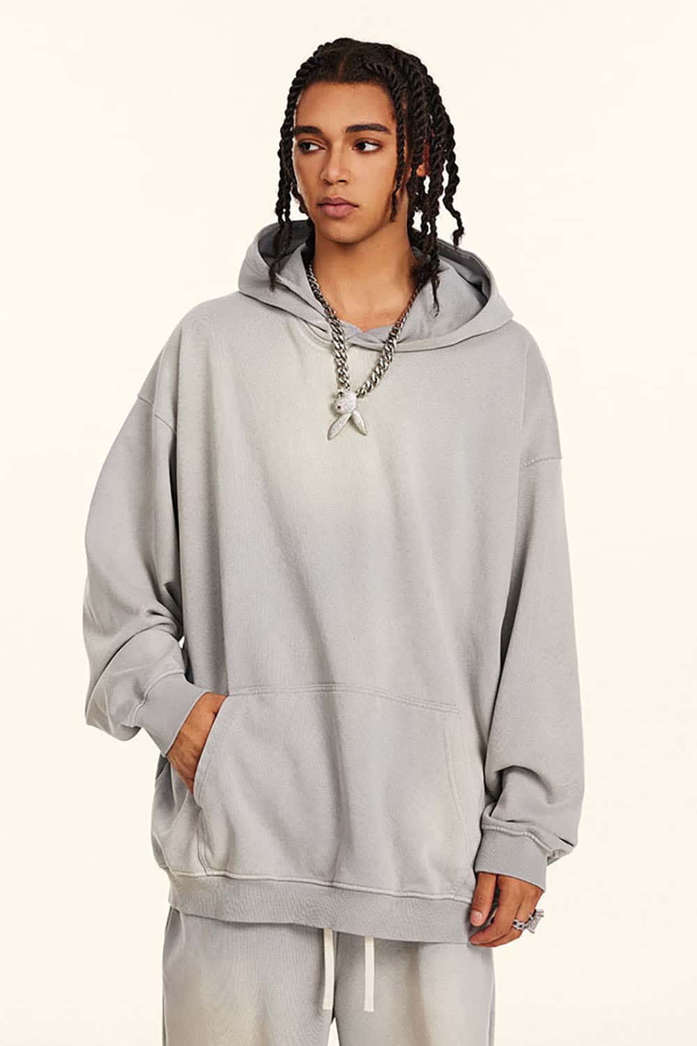 Heavy-Duty Washed Hoodie in High Street Oversize Style