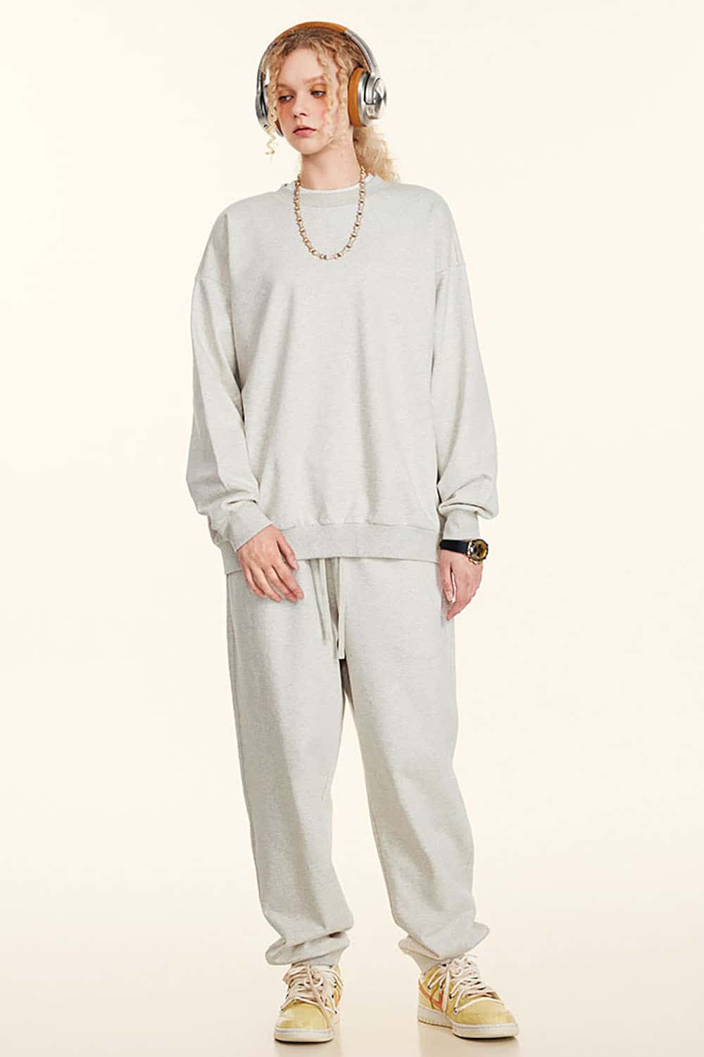 Loose Solid Color 440G Heavyweight Drop-Shoulder Basic Crew Neck Sweatshirt