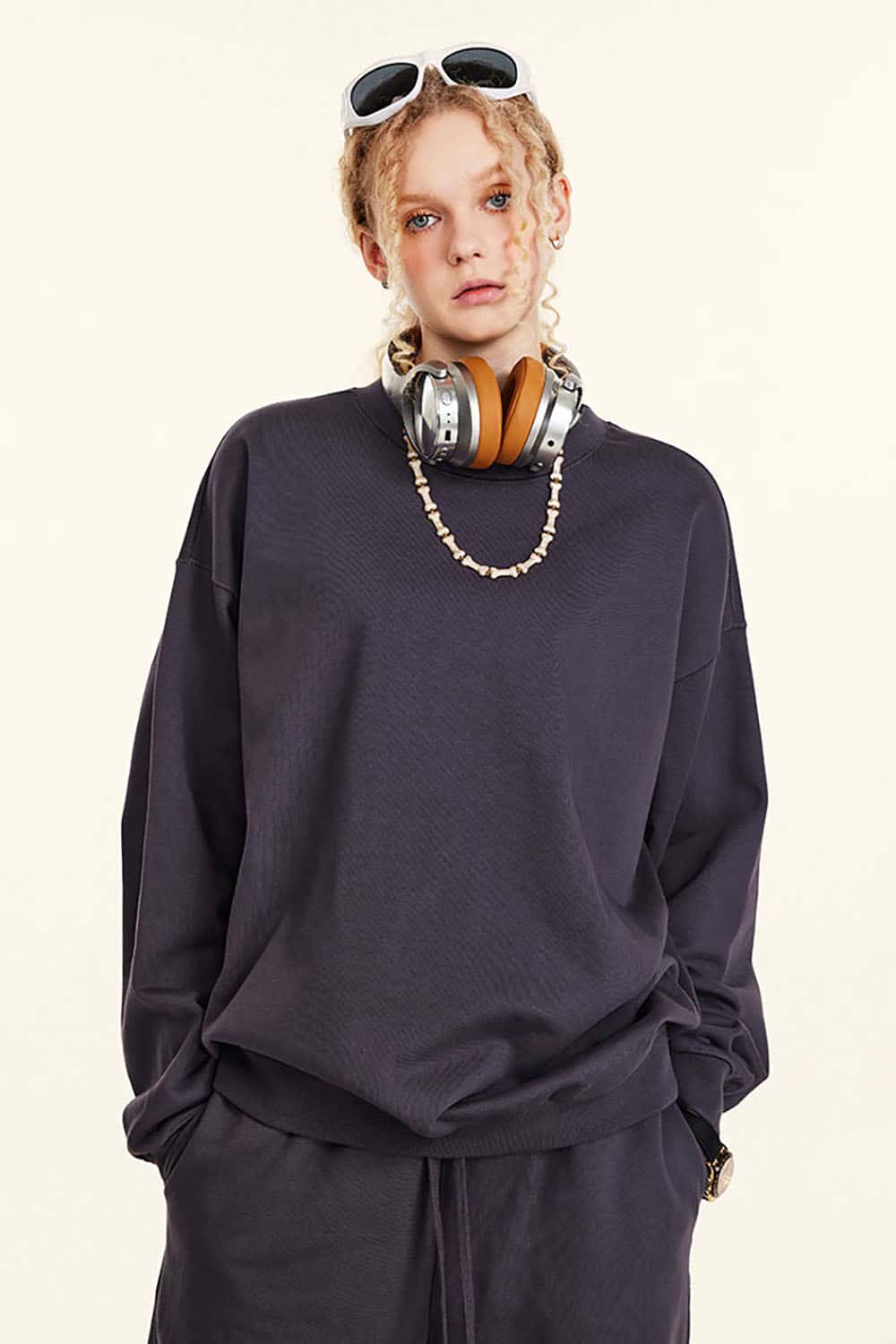 Loose Solid Color 440G Heavyweight Drop-Shoulder Basic Crew Neck Sweatshirt