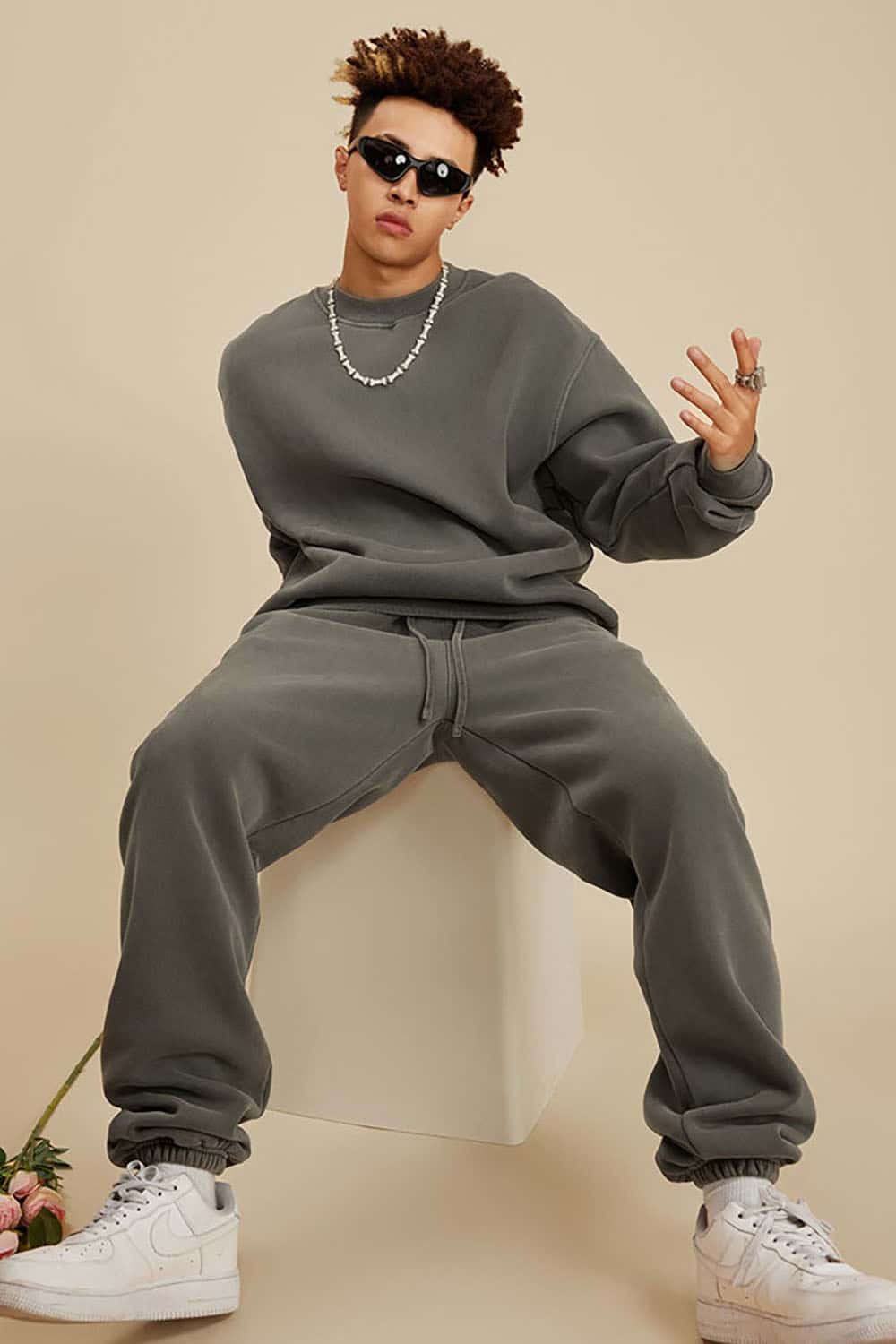 Washed Fleece-Lined Semi-High Neck Streetwear Sweatshirt