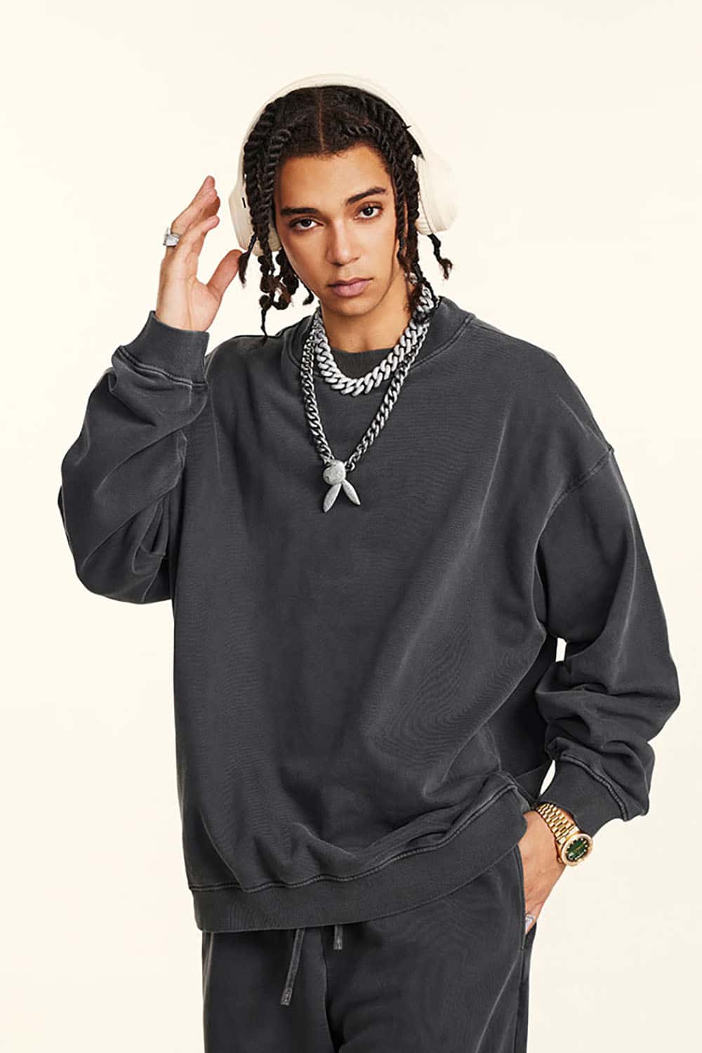 Distressed Wash Knit Solid Color Loose Long Sleeve Sweatshirt