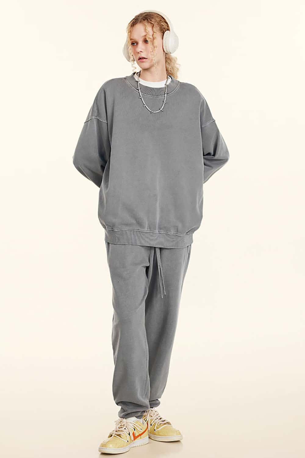 Distressed Wash Knit Solid Color Loose Long Sleeve Sweatshirt