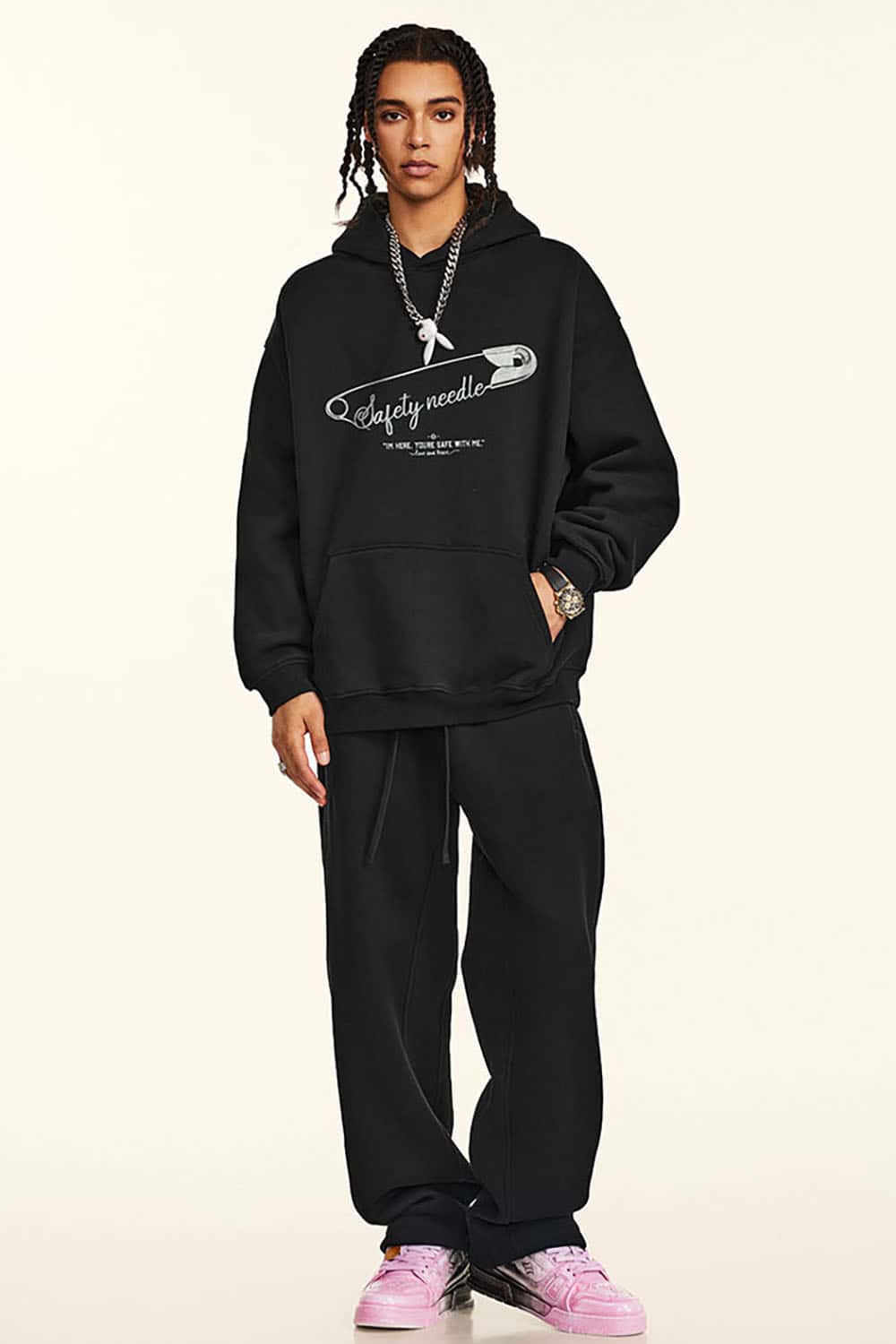 Retro Safety Pin Print Plush-Lined Hoodie with Oversized Fit