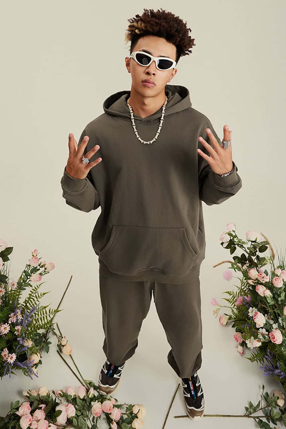 Heavyweight Solid Color Fleece-Lined Hoodie