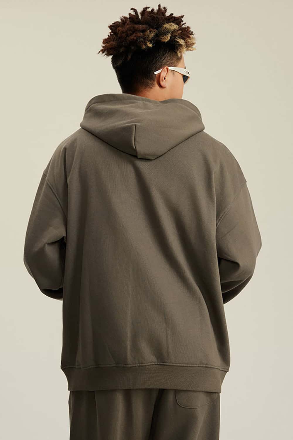 Heavyweight Solid Color Fleece-Lined Hoodie