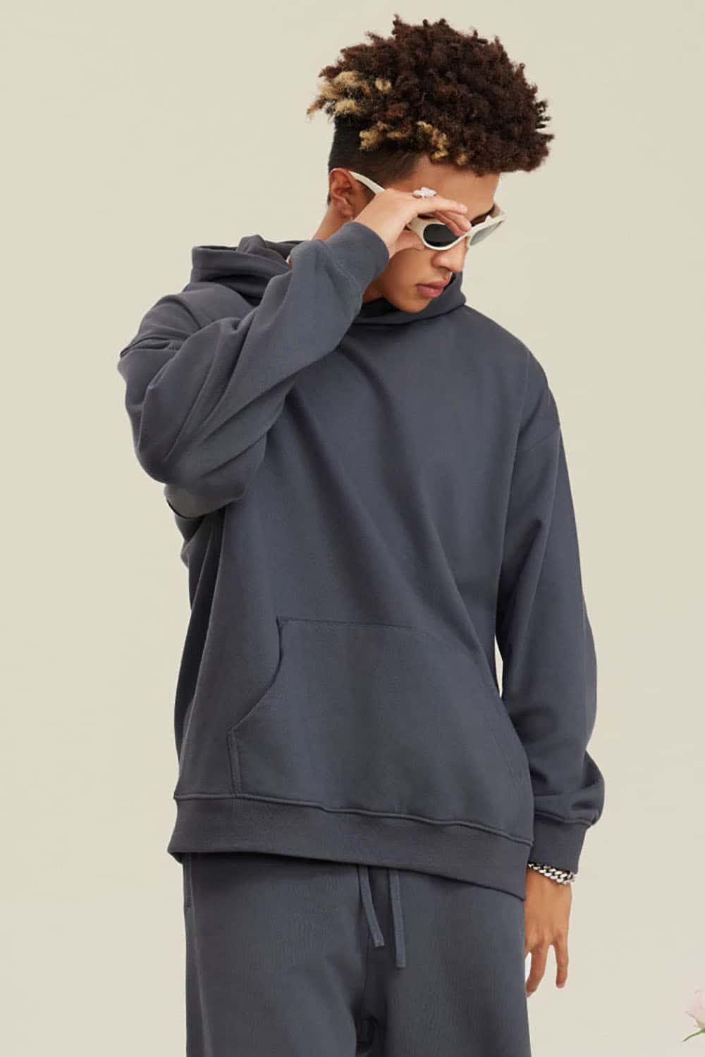 Heavyweight Solid Color Fleece-Lined Hoodie