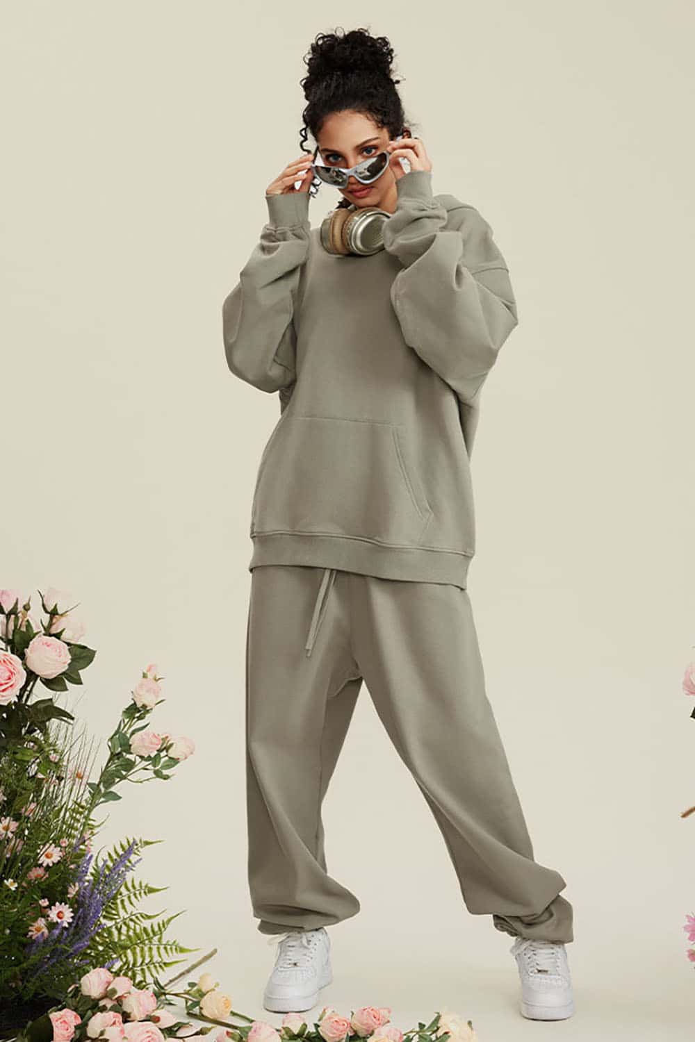 Heavyweight Solid Color Fleece-Lined Hoodie
