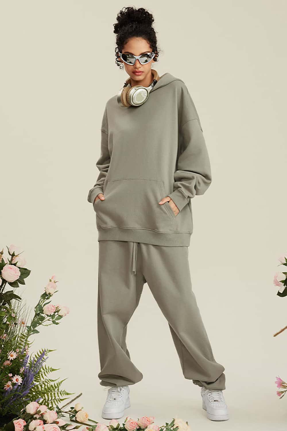 Heavyweight Solid Color Fleece-Lined Hoodie
