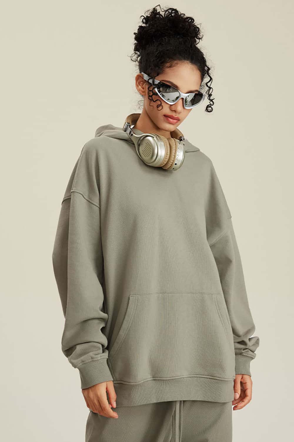 Heavyweight Solid Color Fleece-Lined Hoodie