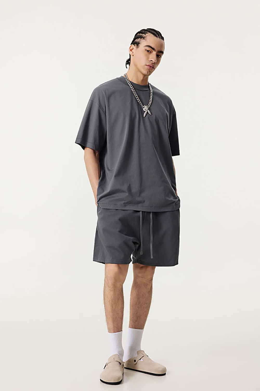 Quick-Dry Sports Tee with Sun Protection and Small Collar in Solid Color