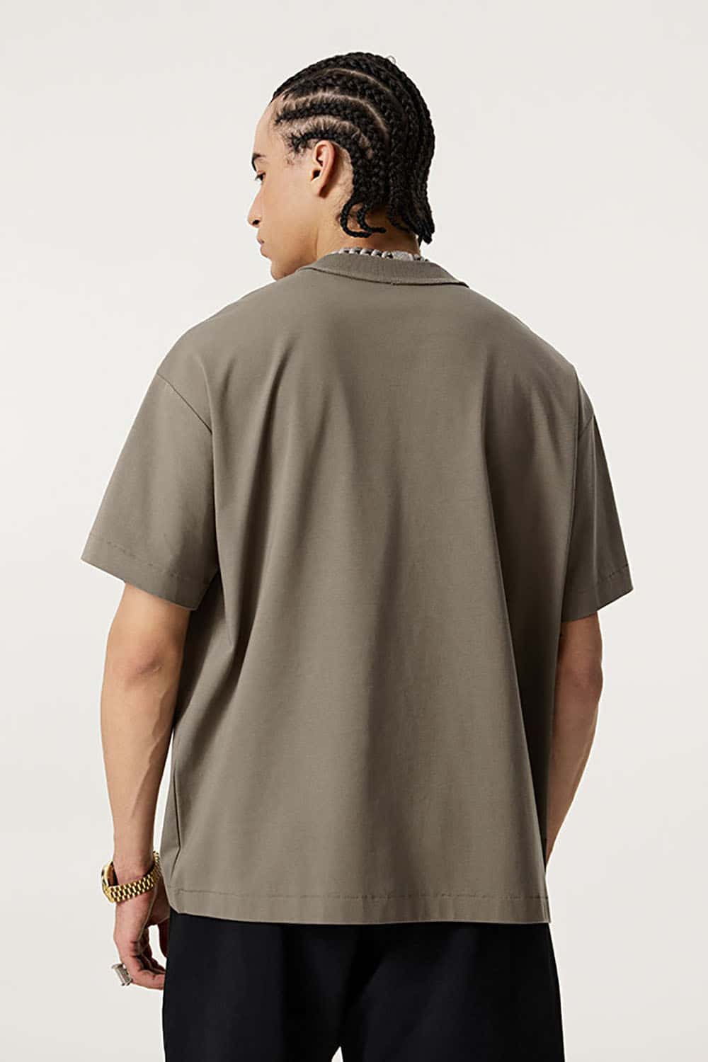 Quick-Dry Sports Tee with Sun Protection and Small Collar in Solid Color