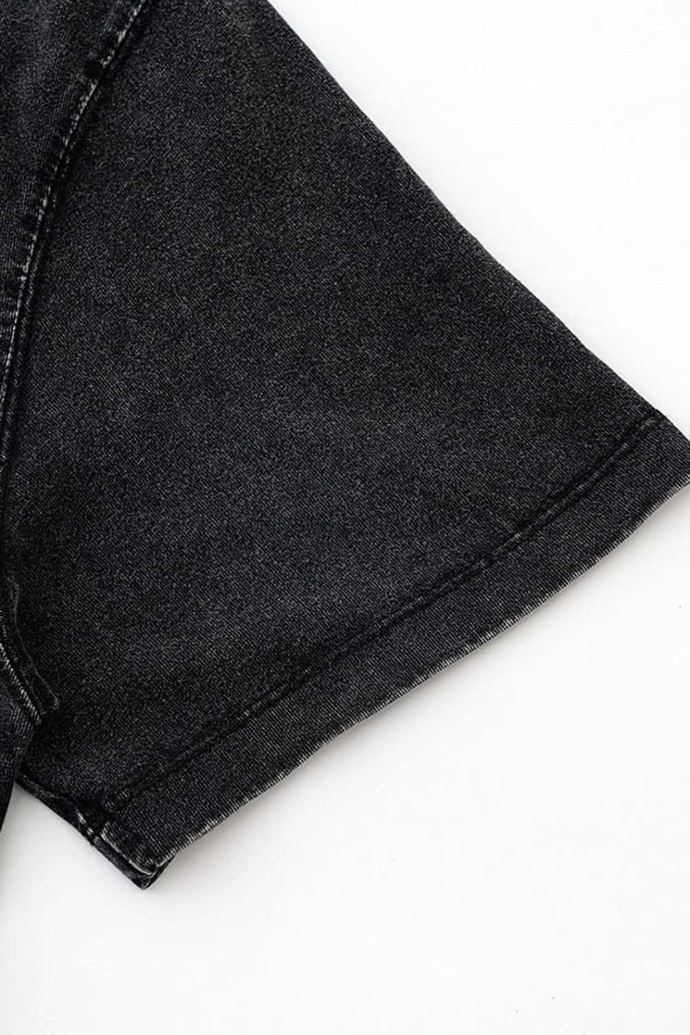 High Street Heavyweight Cotton T-Shirt with Vintage Safety Pin Graphic in Loose Fit