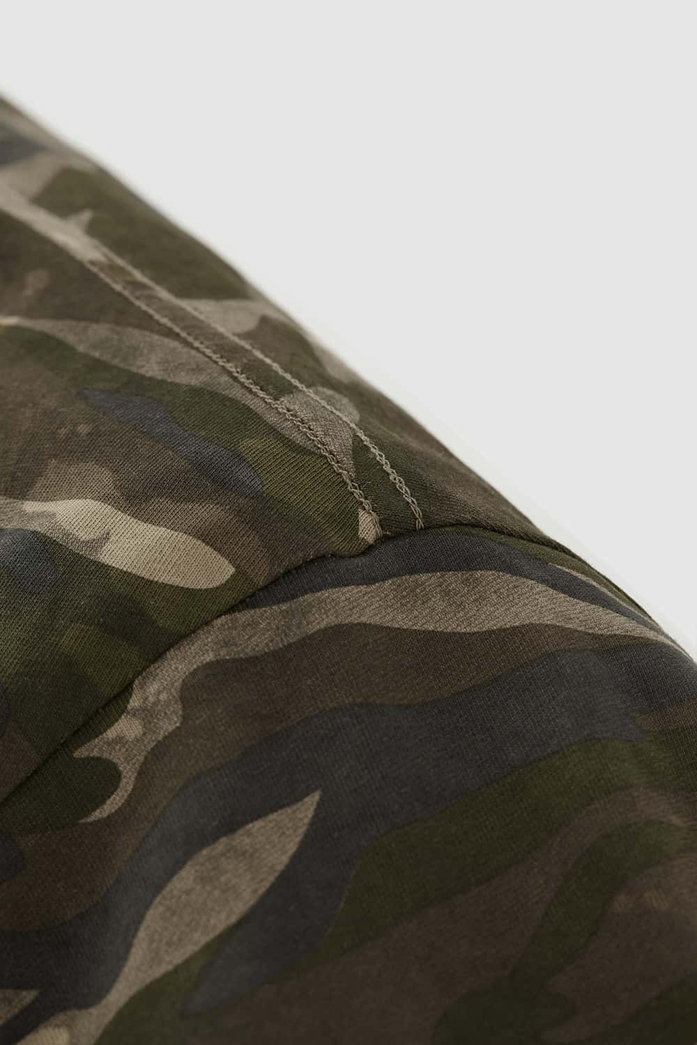 Boxy Camouflage Cotton T-Shirt with Street Style Half-Sleeve