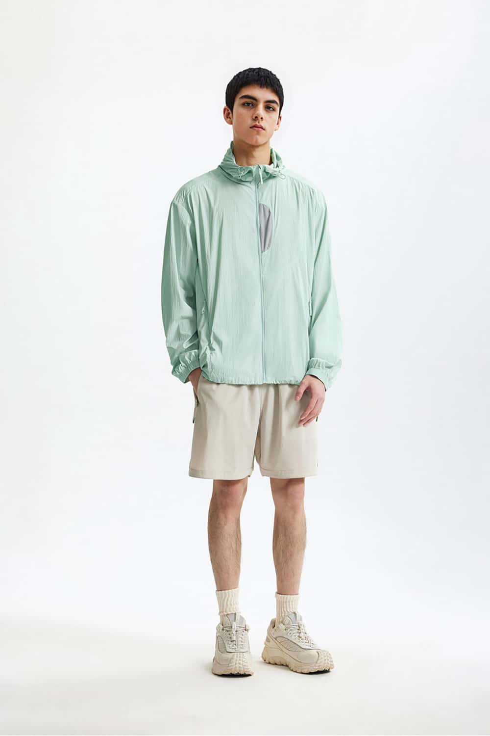 Lightweight UPF Sun Protection Jacket with Cooling Technology