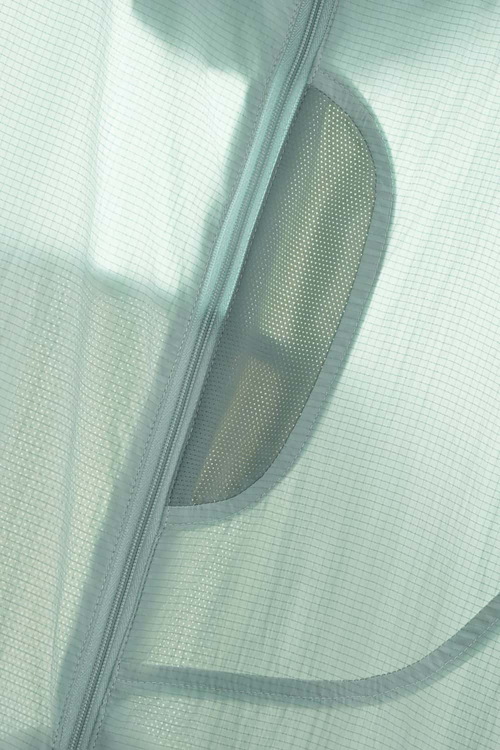 Lightweight UPF Sun Protection Jacket with Cooling Technology