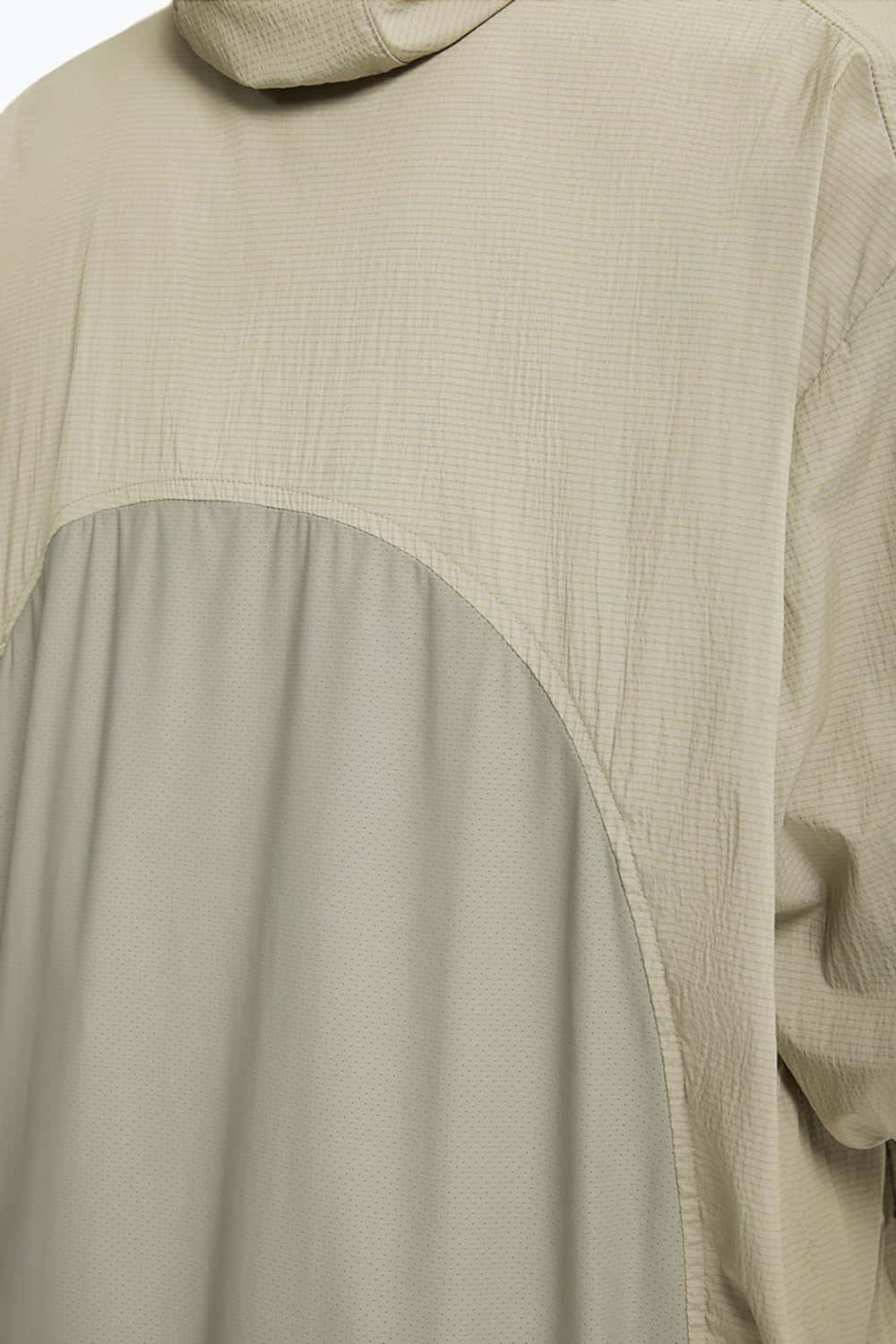 Lightweight UPF Sun Protection Jacket with Cooling Technology