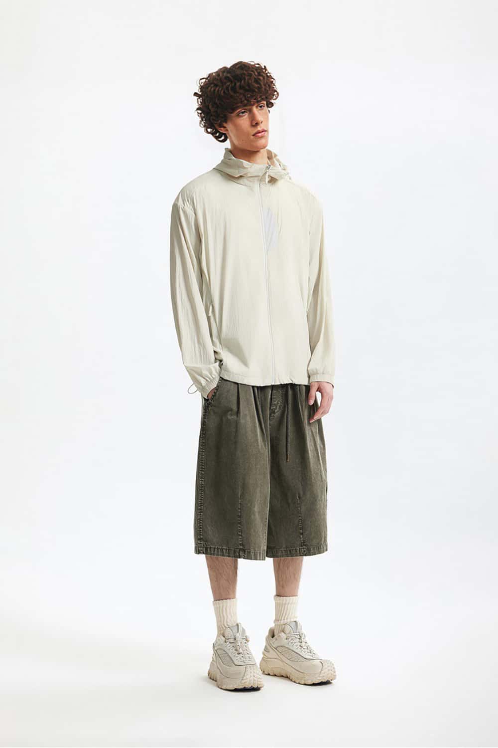 Lightweight UPF Sun Protection Jacket with Cooling Technology