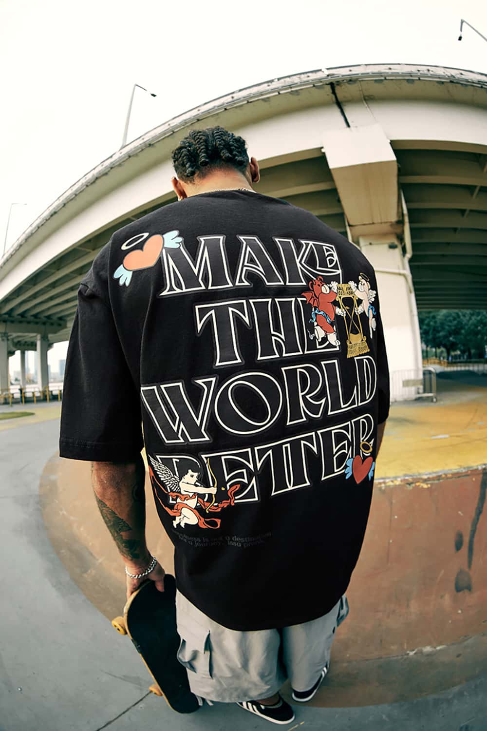 Loose Cotton Streetwear T-Shirt with "Treat Yourself" Print