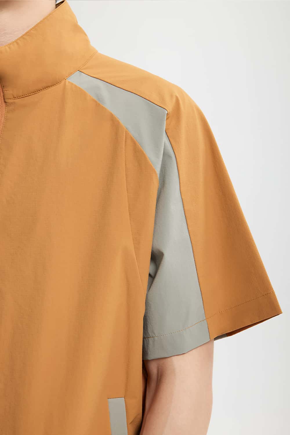 Cycling Sports Short Sleeve Jacket with Stand Collar and Color Block - Water-Resistant
