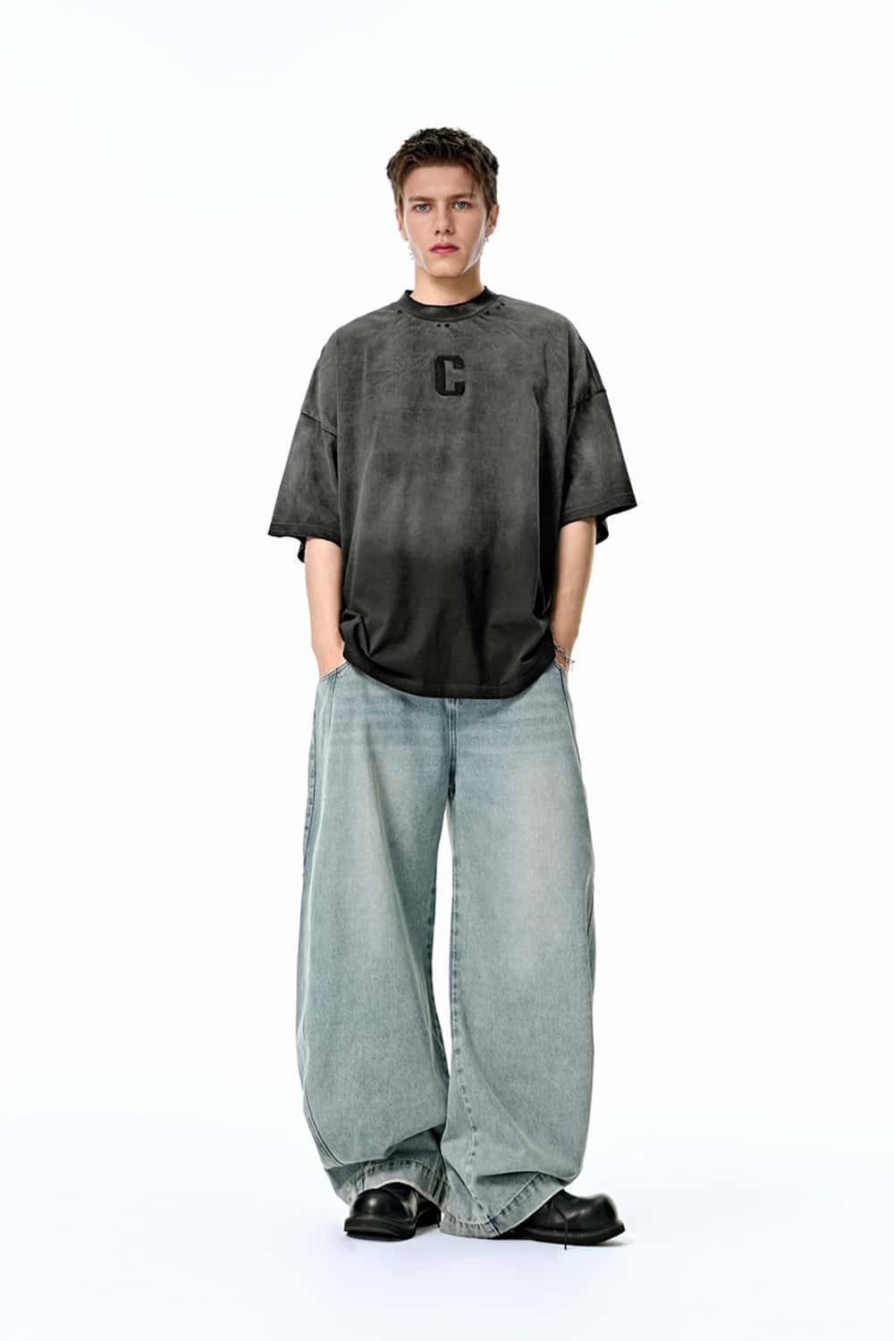 Gradient Wash Letter Embroidery T-Shirt - Heavyweight Streetwear Short Sleeve