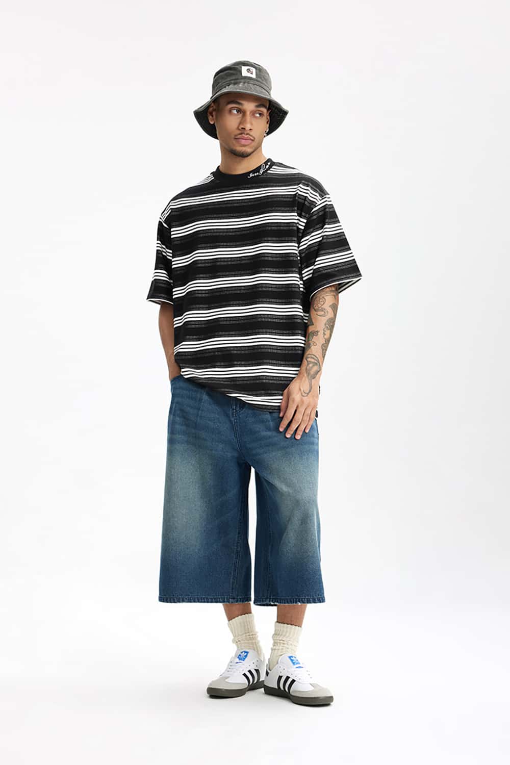 Fine Knit Striped T-Shirt - Casual Streetwear Loose Fit with Embroidery Short Sleeve
