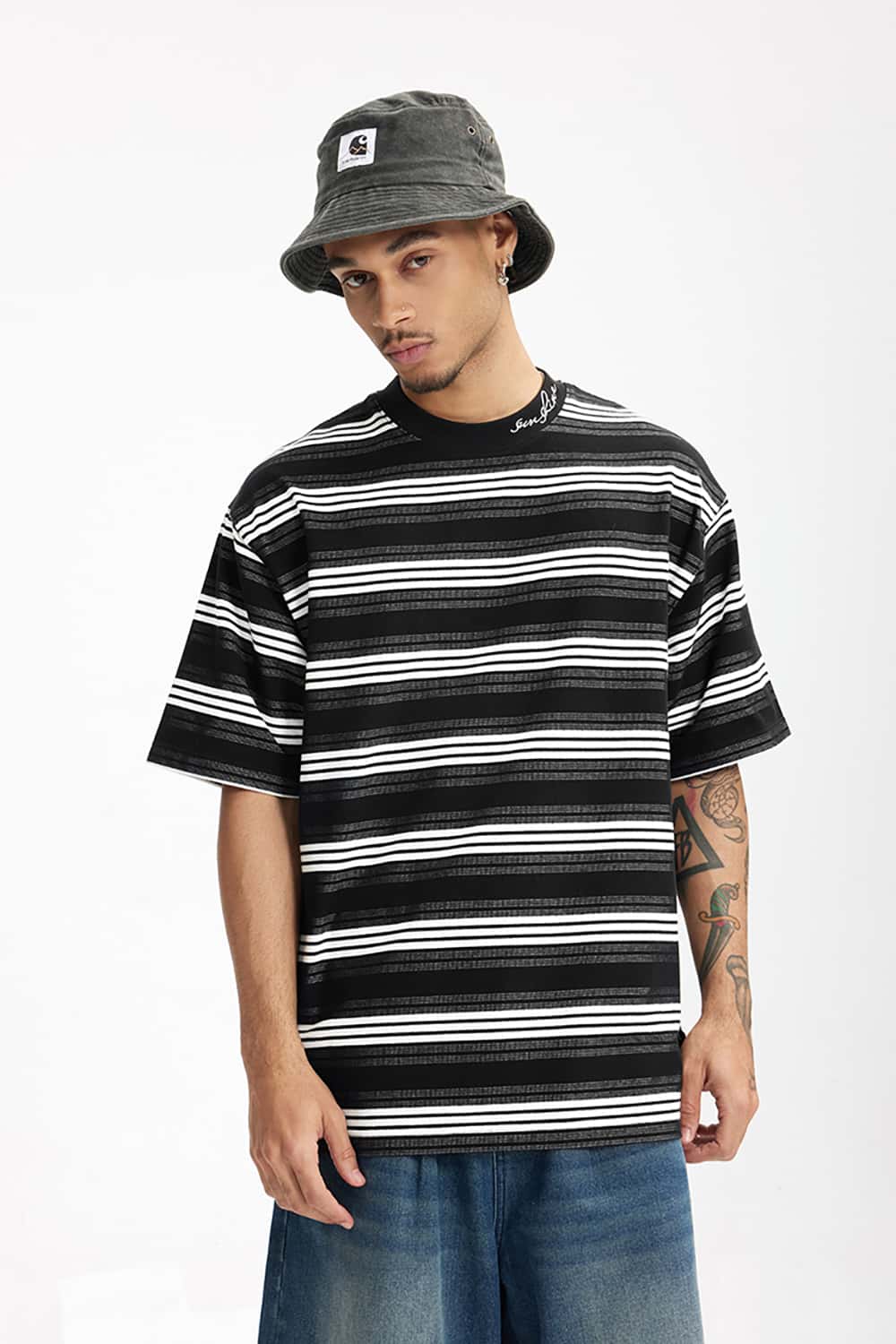Fine Knit Striped T-Shirt - Casual Streetwear Loose Fit with Embroidery Short Sleeve