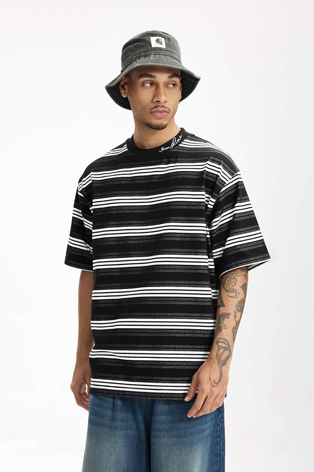 Fine Knit Striped T-Shirt - Casual Streetwear Loose Fit with Embroidery Short Sleeve
