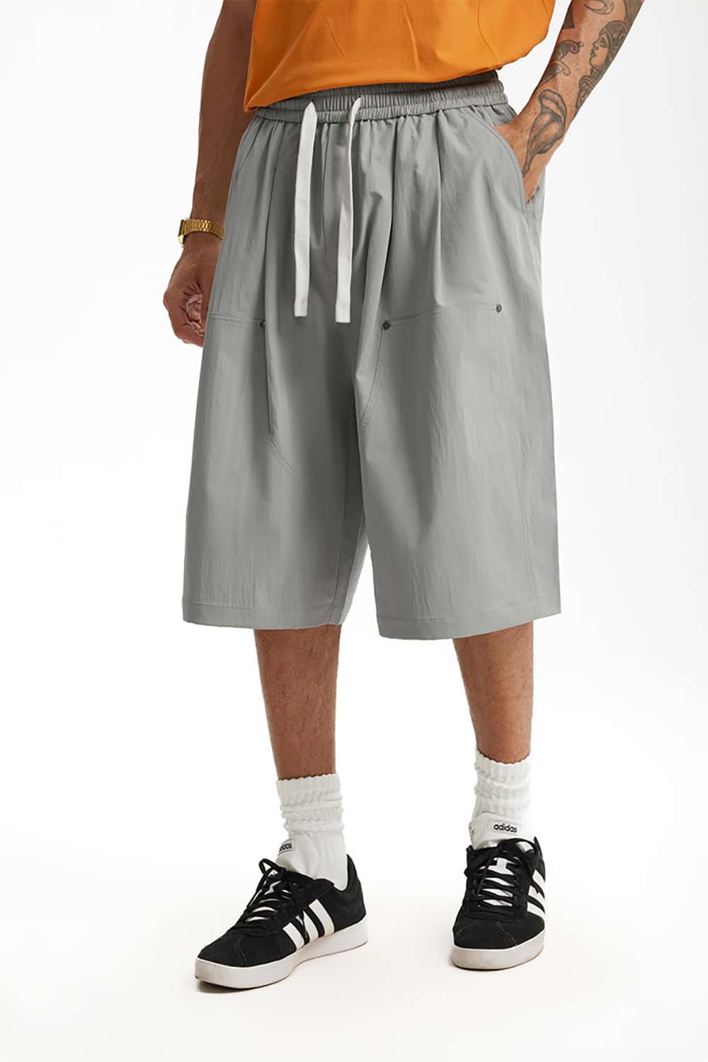 Three-Quarter Length Logger Cargo Shorts - Loose Casual Shorts with Rivet Detail