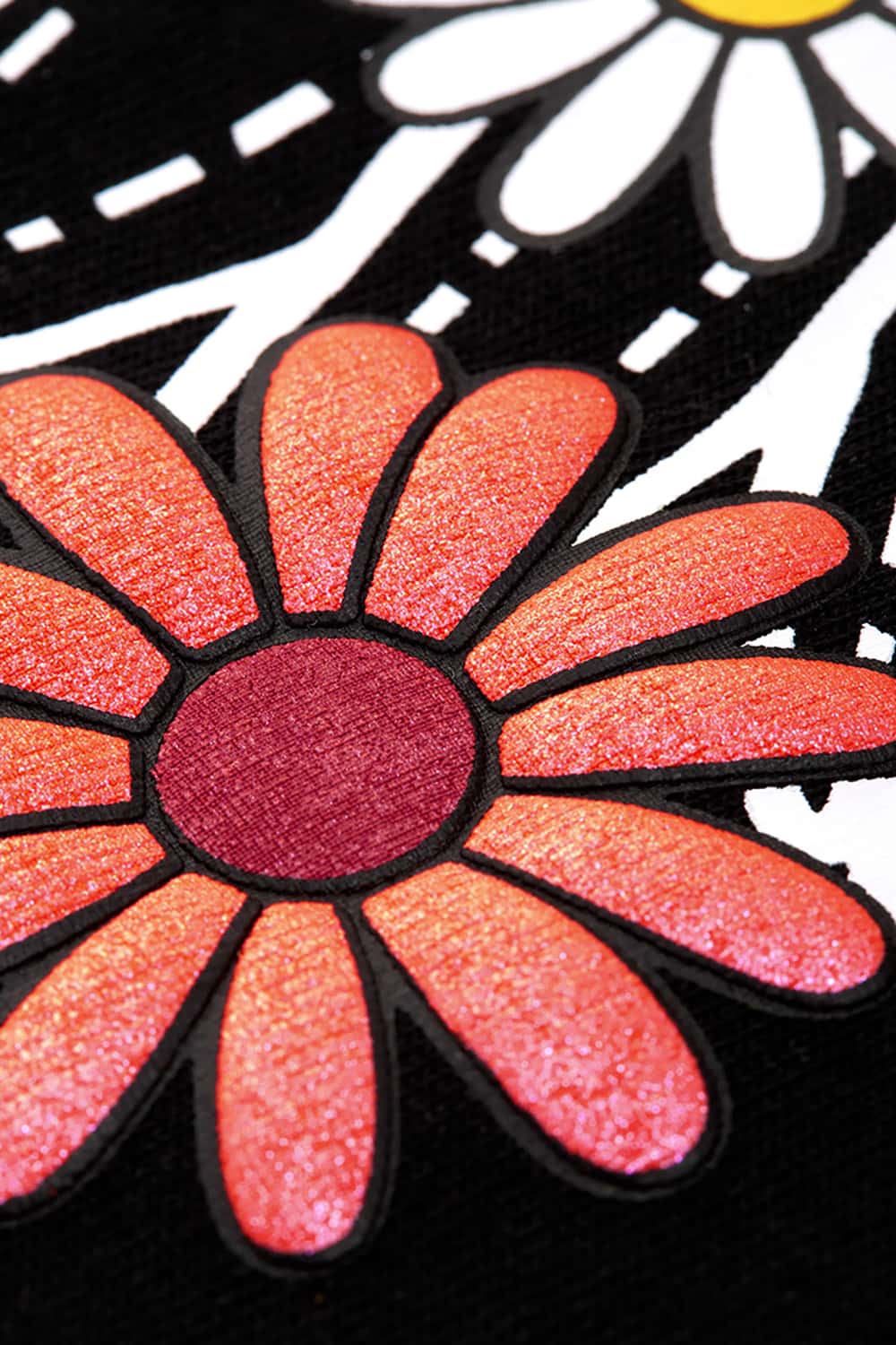 Iridescent Foam Daisy Print T-Shirt - Loose Streetwear Short Sleeve