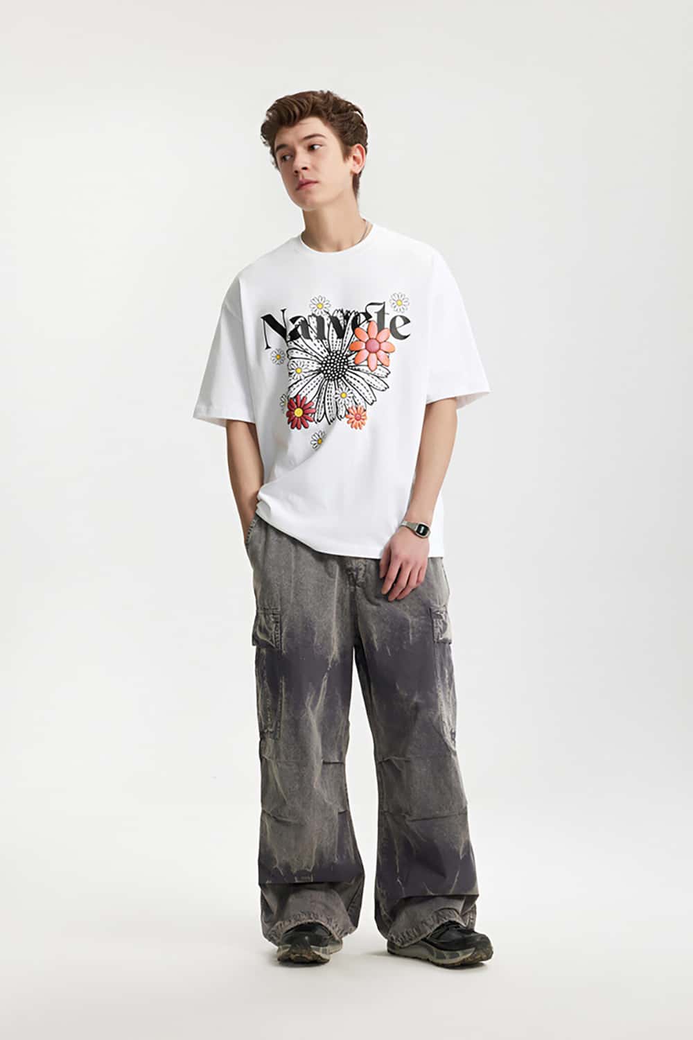 Iridescent Foam Daisy Print T-Shirt - Loose Streetwear Short Sleeve