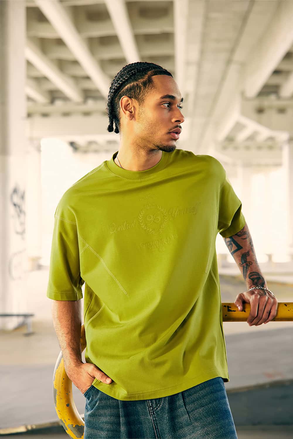 Tech-Inspired Transparent Letter Print T-Shirt - Six-in-One Sports Short Sleeve