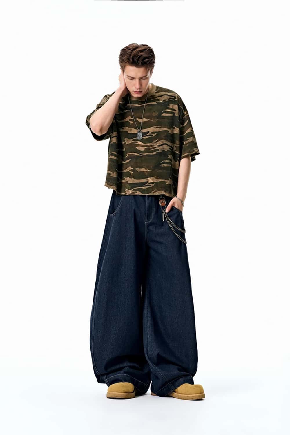 Street Style Baggy Jeans with Sickle-Shaped Wide Leg - Washed Denim