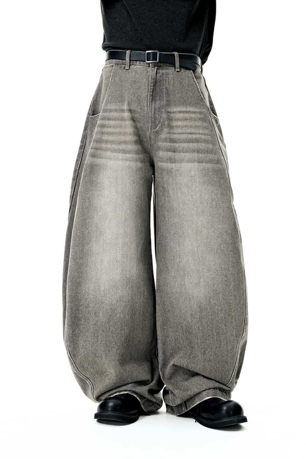 Street Style Baggy Jeans with Sickle-Shaped Wide Leg - Washed Denim