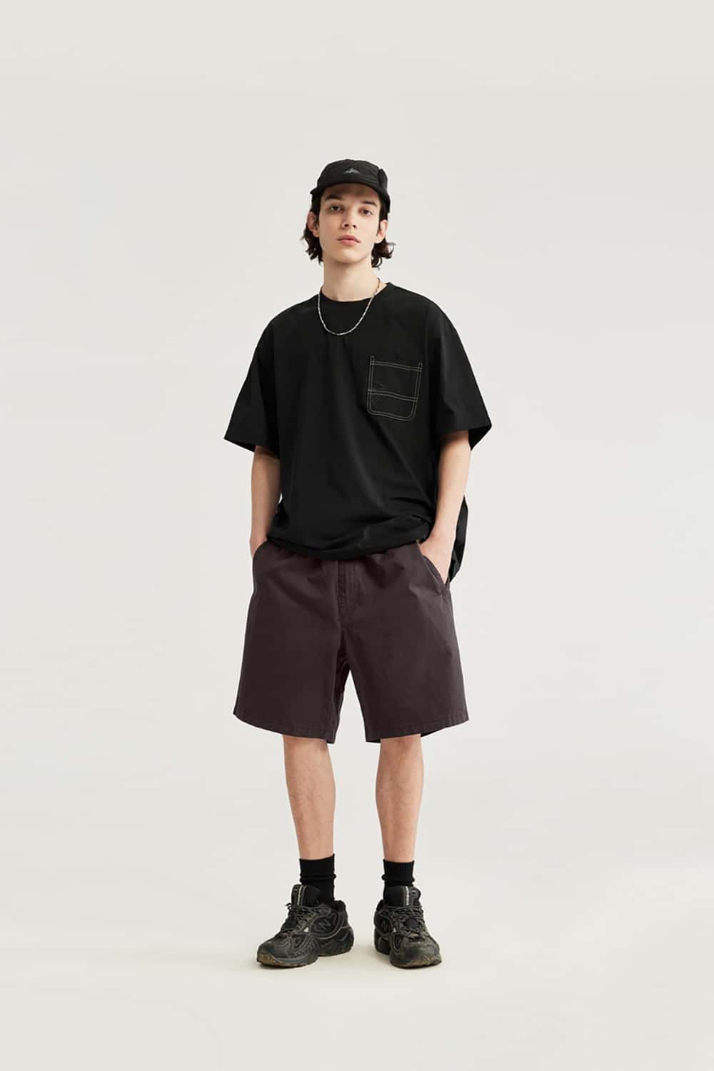 Eco-Friendly Garment-Washed Straight-Leg Mid-Length Shorts