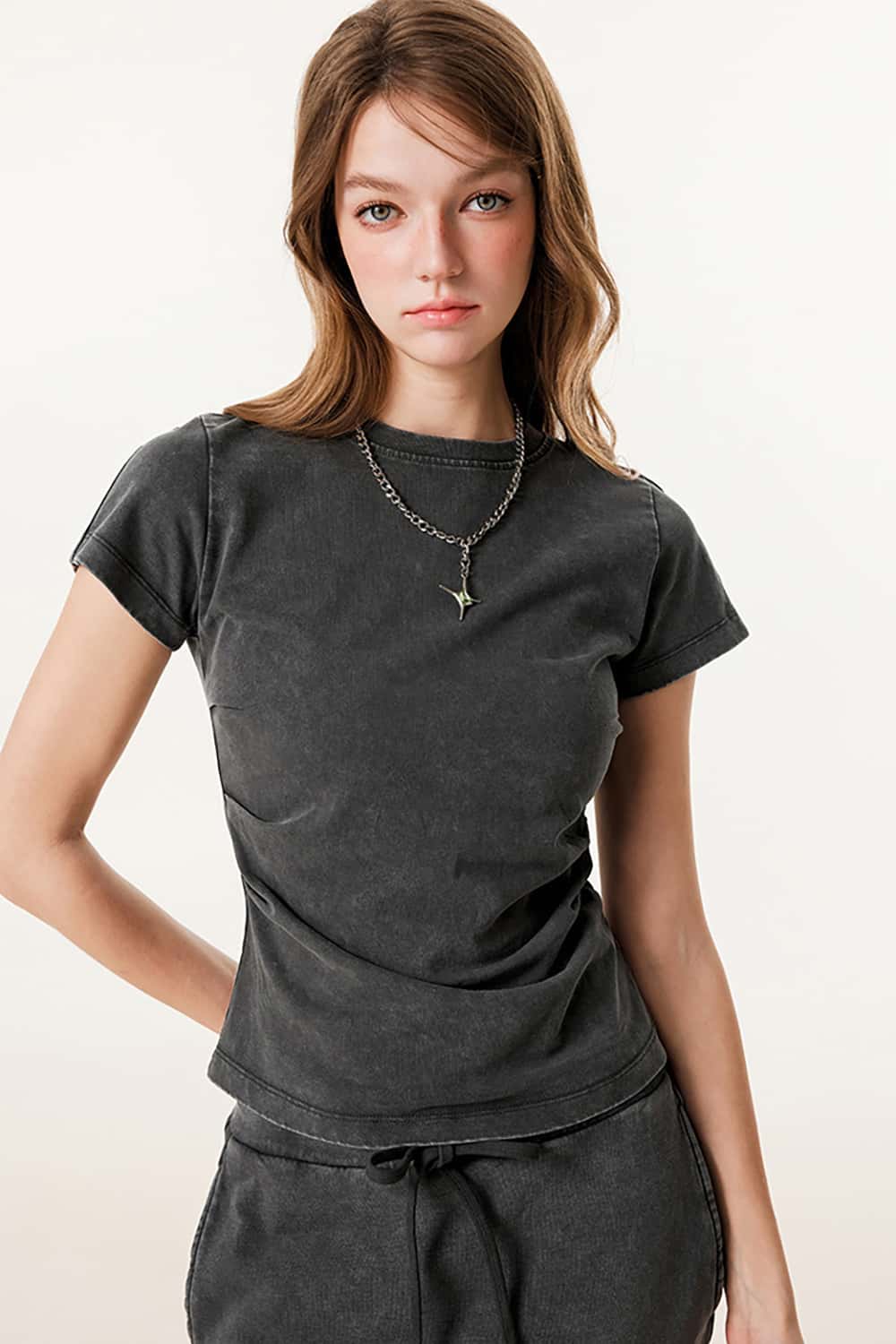 Y2K Ruched Waist Slimming T-Shirt - Water-Washed Short Sleeve with Structured Shoulders