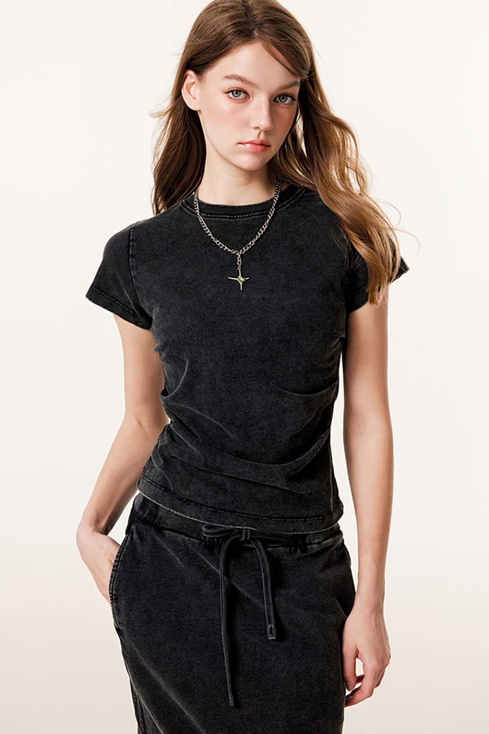 Y2K Ruched Waist Slimming T-Shirt - Water-Washed Short Sleeve with Structured Shoulders